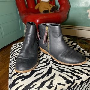 Tucker + Tate Black Pebbled Leather Booties with Tassel